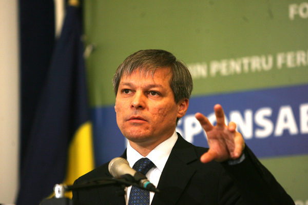 Former PM Dacian Ciolos to Start a New Political Party