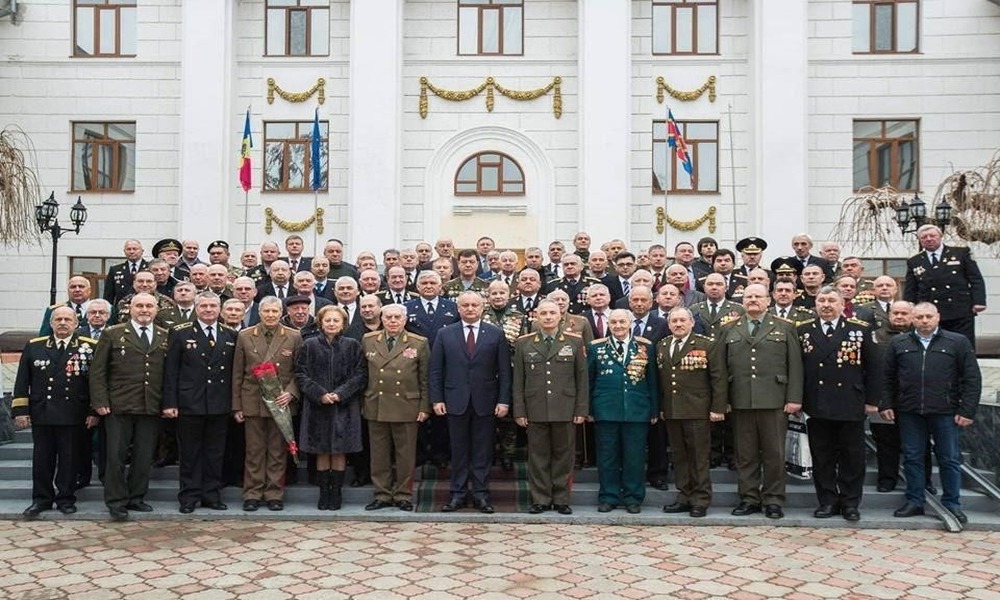 Igor Dodon jednoczy wokół siebie antyunijne siły