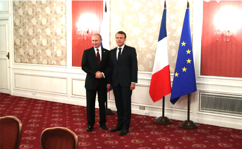 Macron-Putin Meeting: Russia Gains More Friends in EU