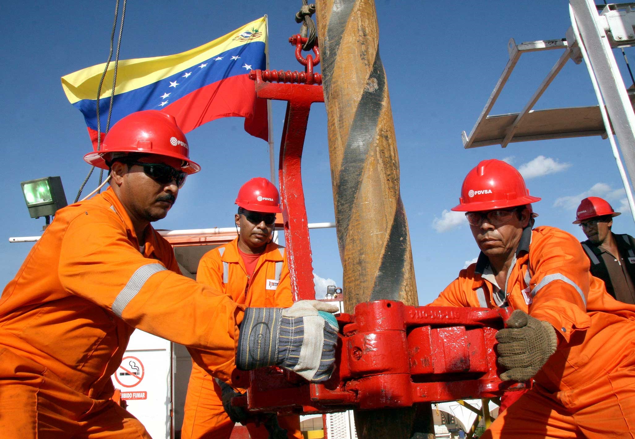 Oil Exports Save Venezuelan Economy: Rosneft Not Afraid of Sanctions