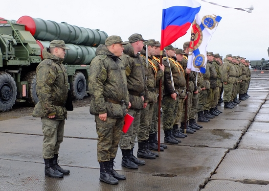 Rakiety, bazy, ćwiczenia. Rosja militaryzuje Daleką Północ