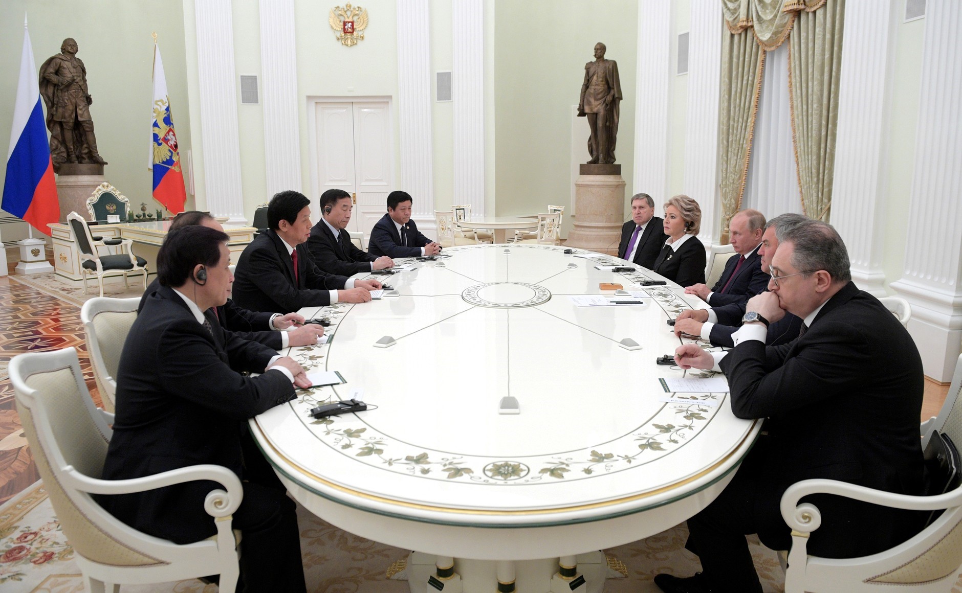 Putin Meets China’s Parliament Chairman in the Kremlin