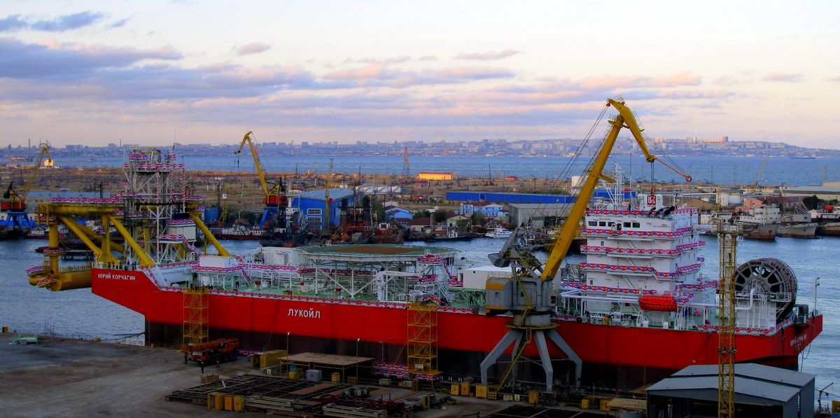 Lukoil Freezes Crude Projects Over Low Oil Prices