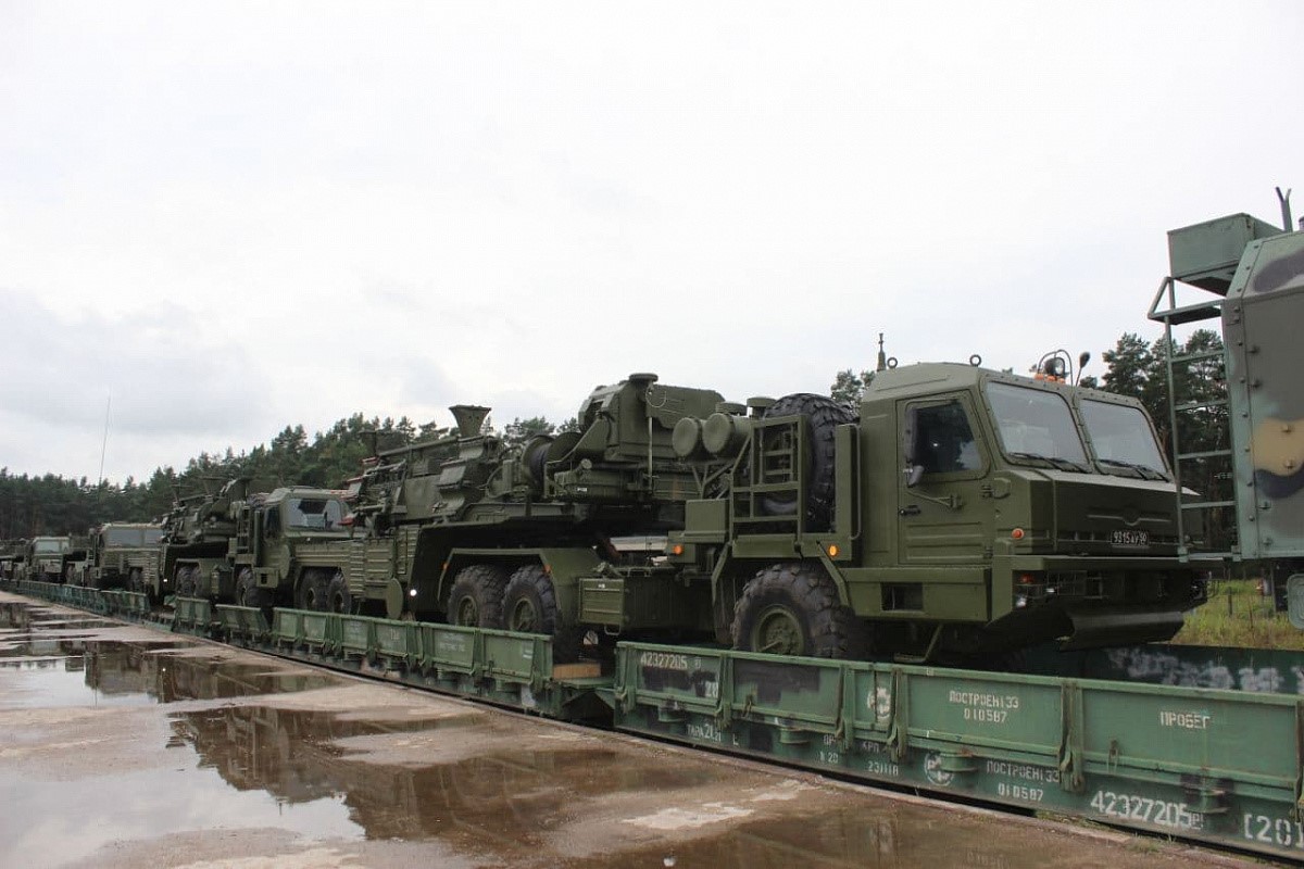 Russia Deploys Missile Forces To Grodno, Belarus