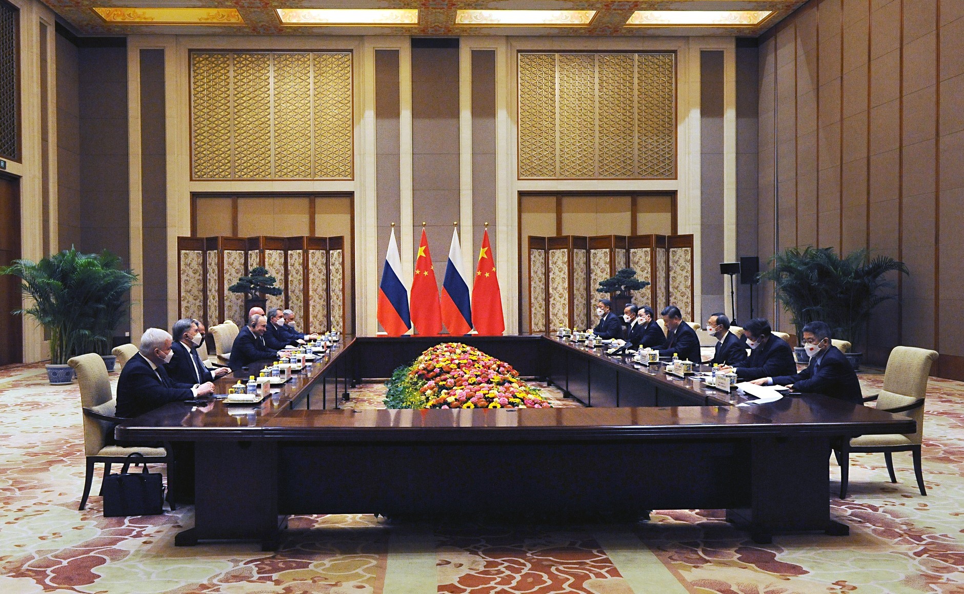 Russia, China Extend Gas Cooperation