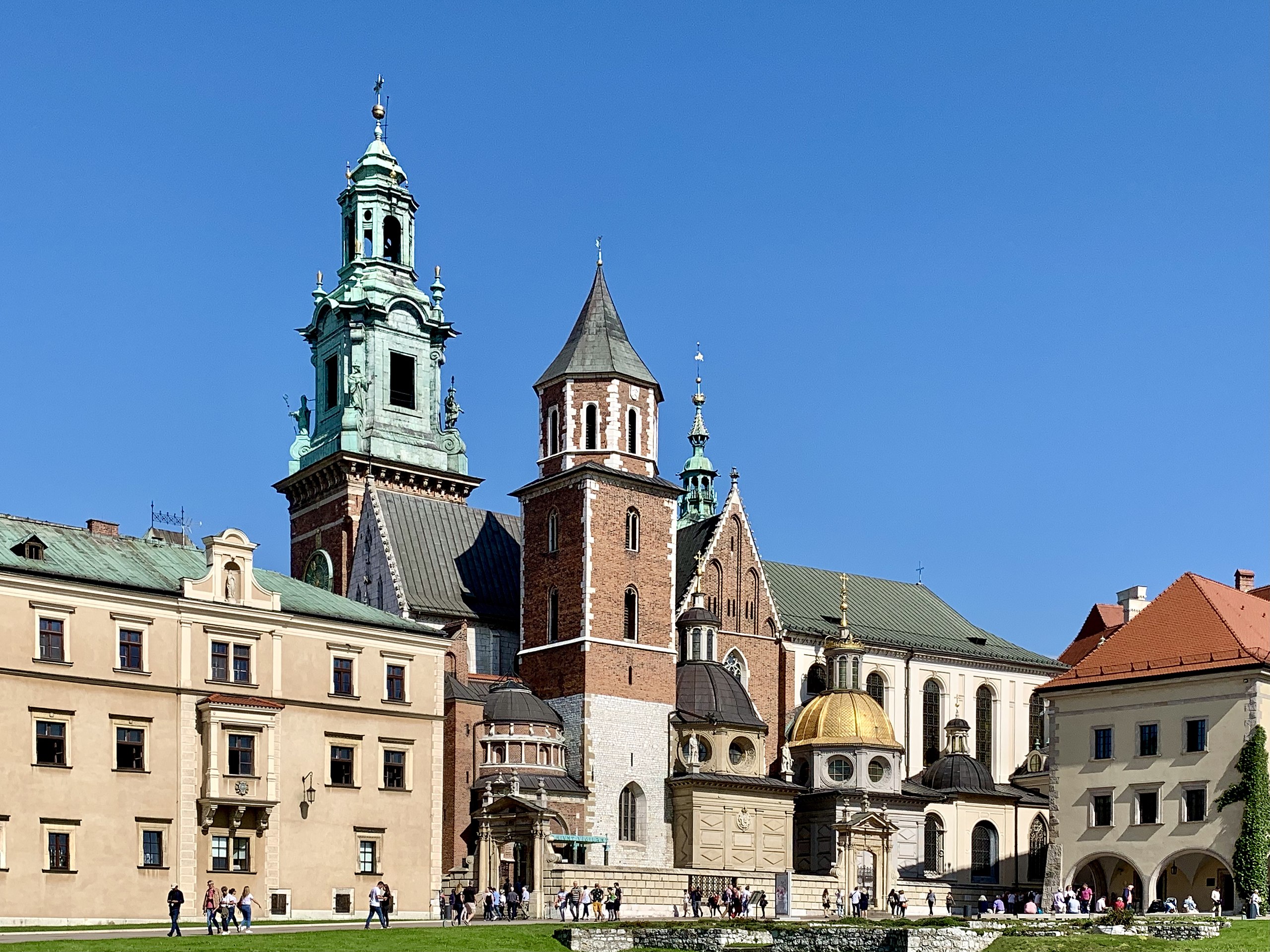 Cracow: The City That Survived